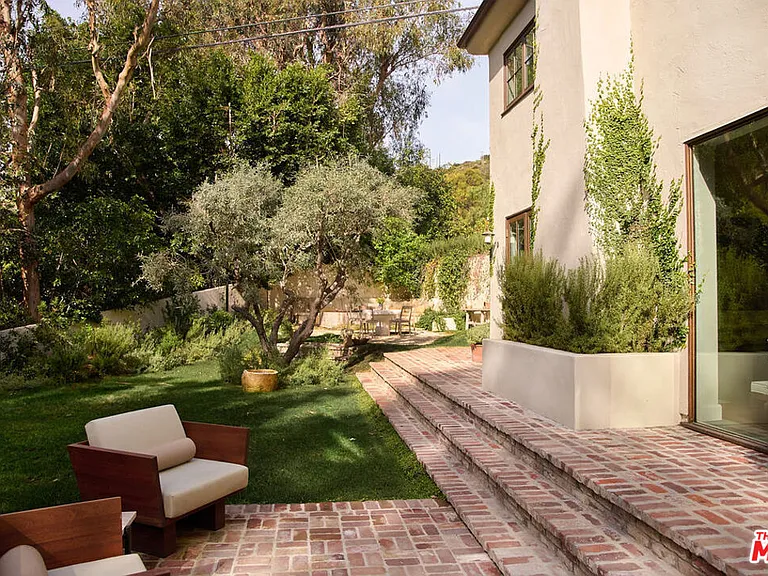 7776 Firenze Ave — Photo 32