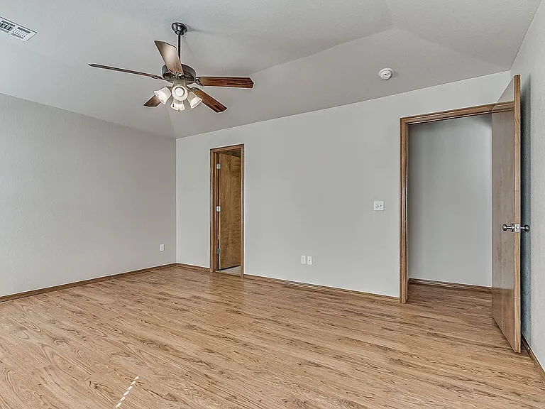 2224 NW 157th Ter — Photo 26