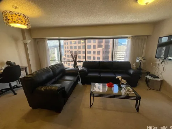 1088 Bishop St APT 2211, Honolulu, HI 96813