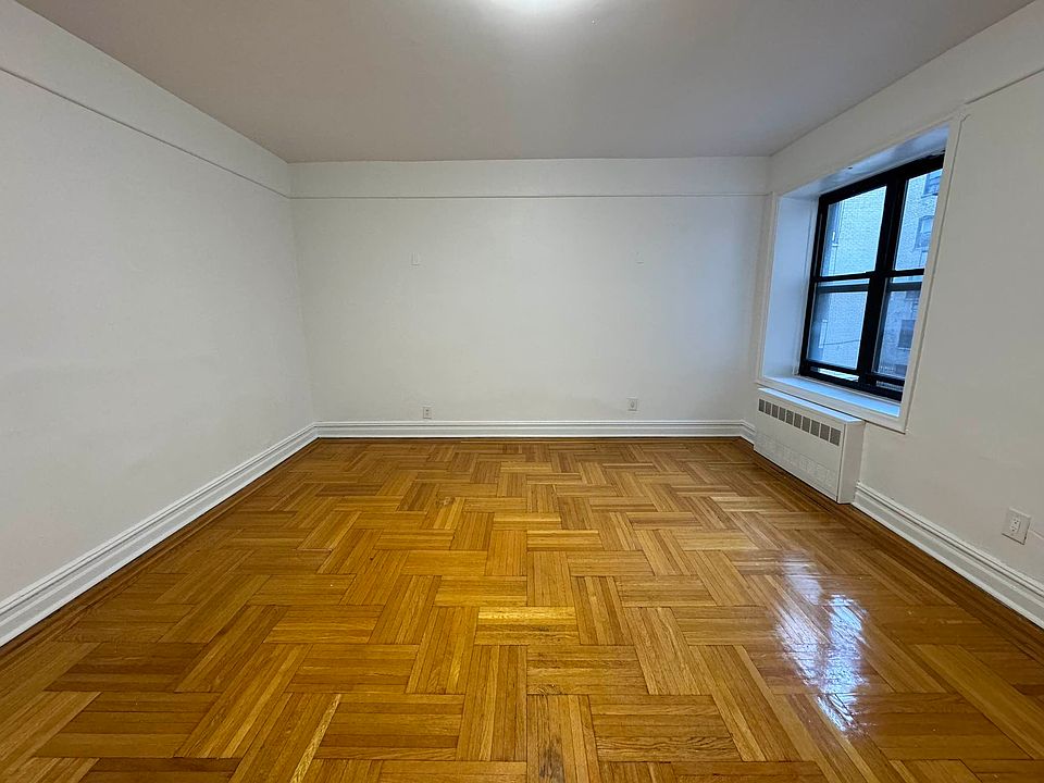 1st image of 1035 Washington Ave APT 2H