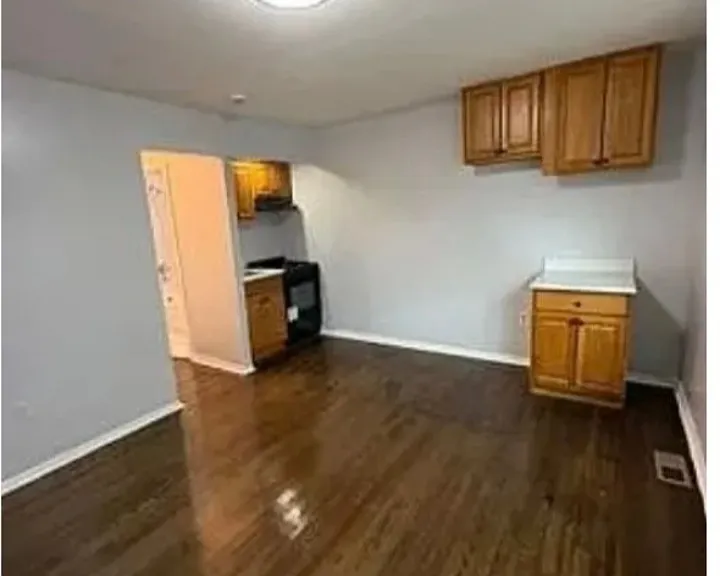 85 S Fulton St #2L — Photo 1