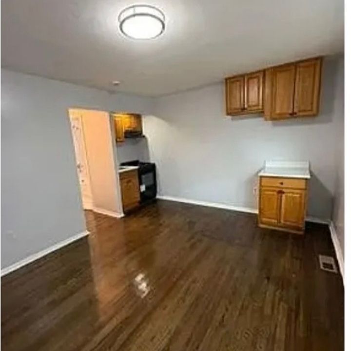 1st image of 85 S Fulton St #2L