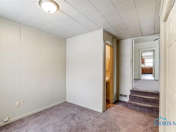 5th image of 507 Superior St