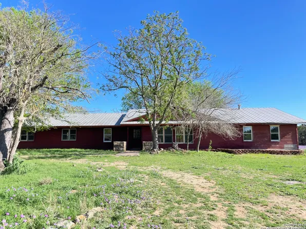 206 VISTA GRANDE, Pipe Creek, TX 78063