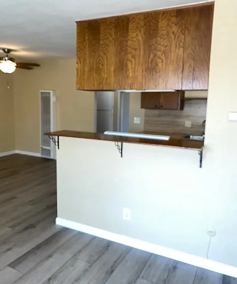 438 N Vine St #C — Photo 4