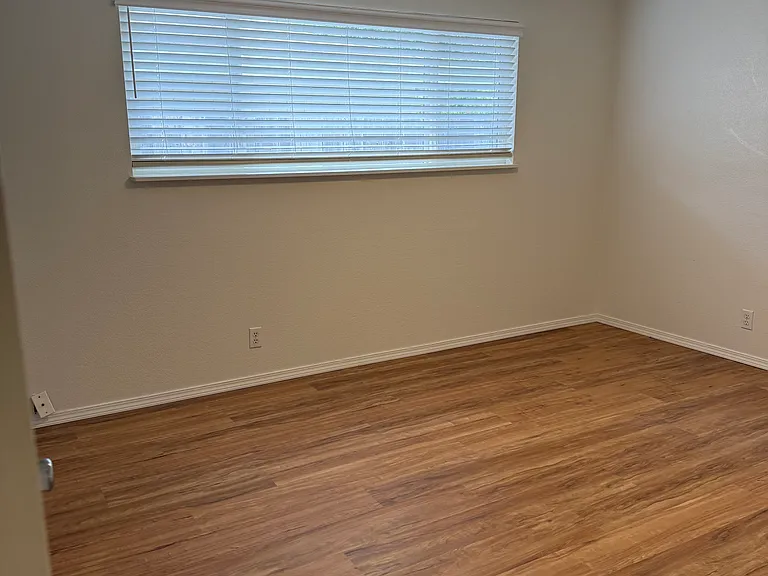 4399 Excelsior Rd — Photo 12