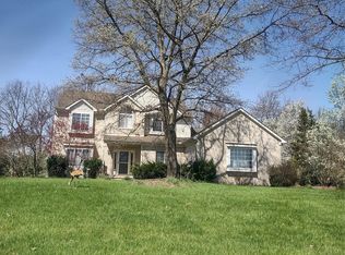 743 Aaron Dr, Highland, MI