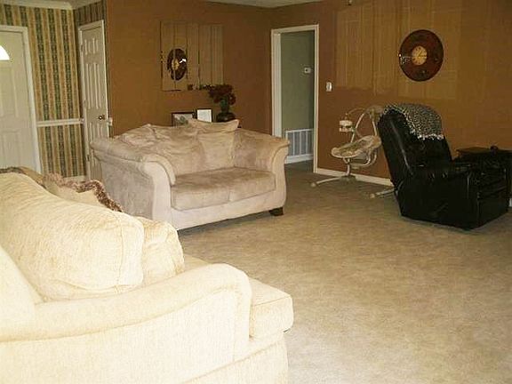 5th image of 5701 Deerwood Dr