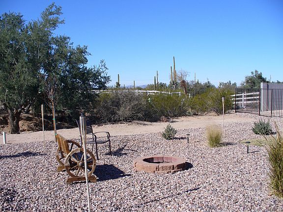 Firepit & backyard