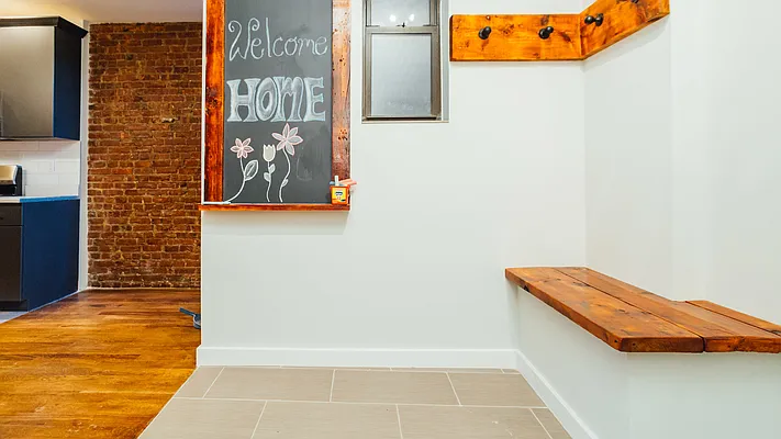 Rented by Nooklyn NYC LLC | media 29