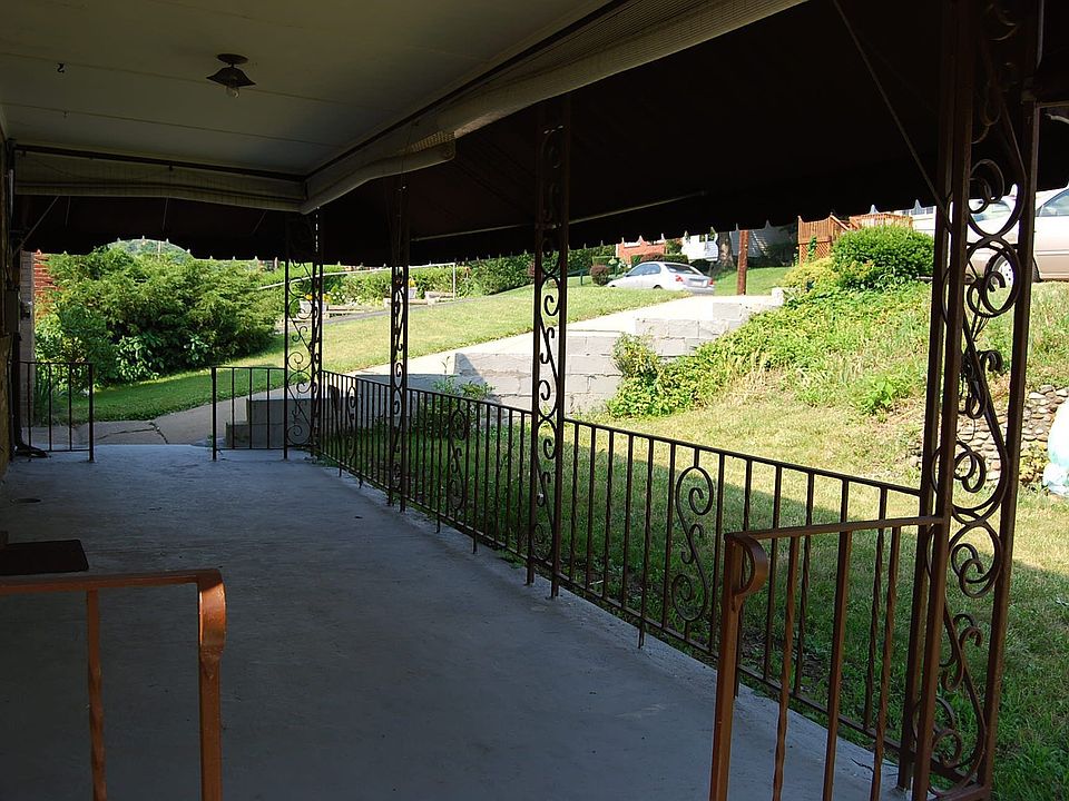 Full, front porch