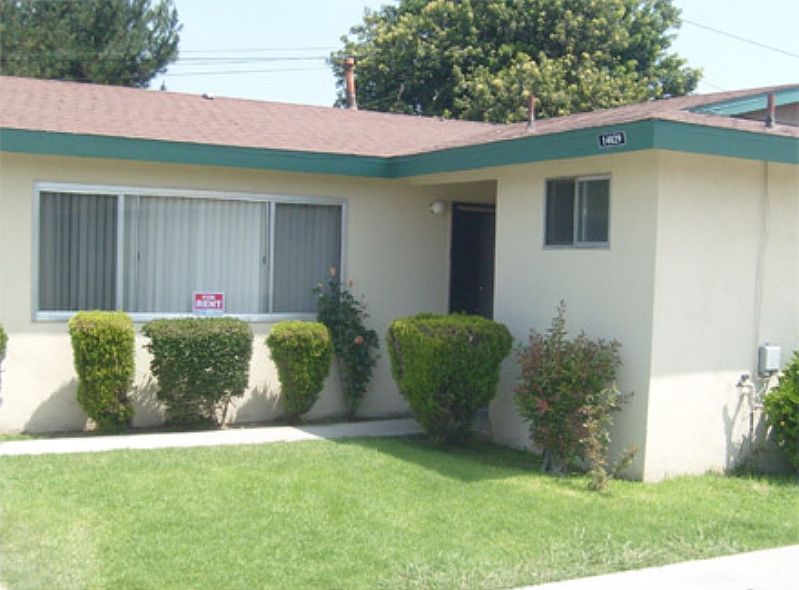 1st image of 14027-37 Doty Ave