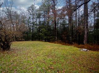 94 Amherst Rd, Pelham, MA 01002