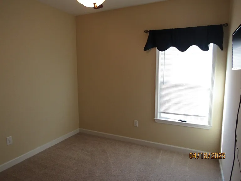 4335 Grande Harbour Blvd — Photo 14