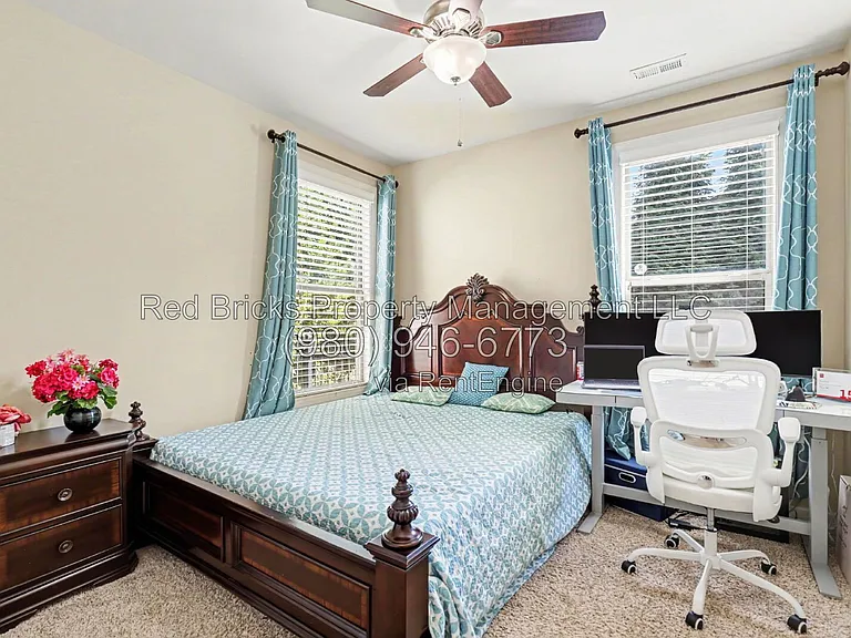 747 Coralbell Way — Photo 22