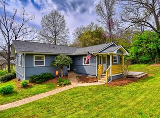 100 Maple Ln, Oak Ridge, TN 37830