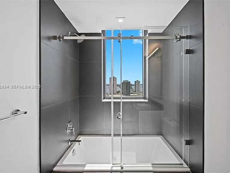1600 NE 1st Ave #CU-2420 — Photo 16