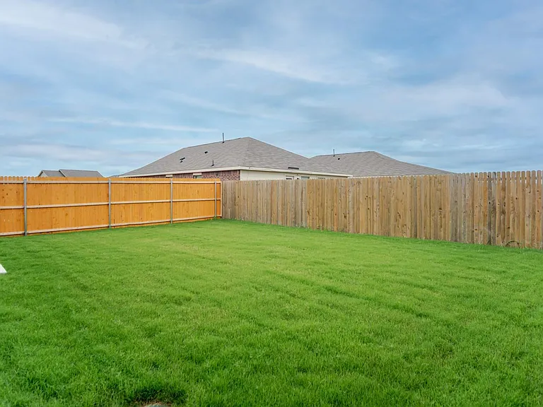 1419 Merlin Bluff St — Photo 19