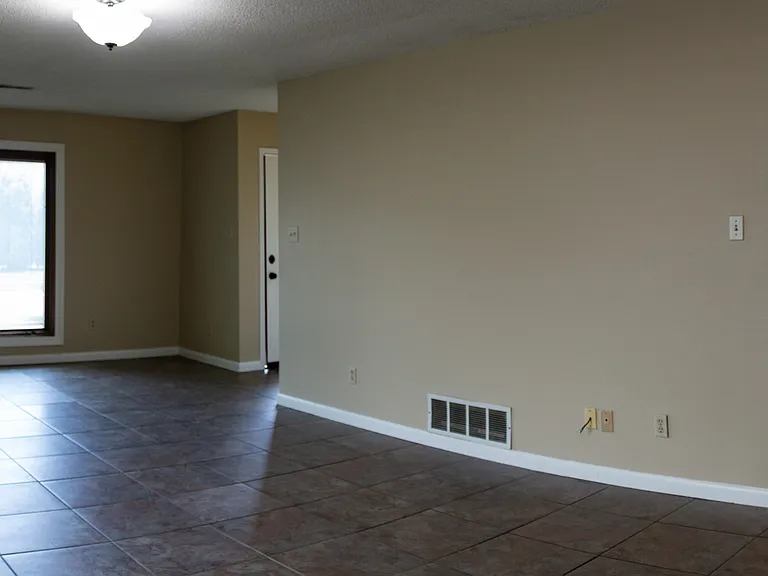 661 Walker Rd — Photo 14
