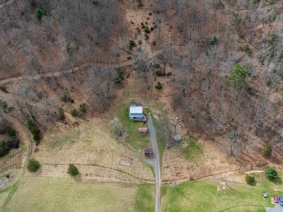 2nd image of 1851 Cullers Run Rd