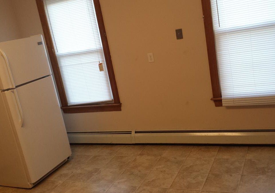 2nd image of 216 Broad St APT 2E