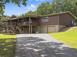 17 London Rd, Kimberling City, MO 65686