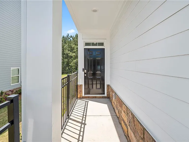 6710 Corryton St — Photo 2