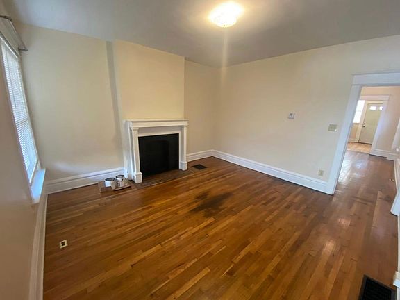 4th image of 2431 N High St APT 25