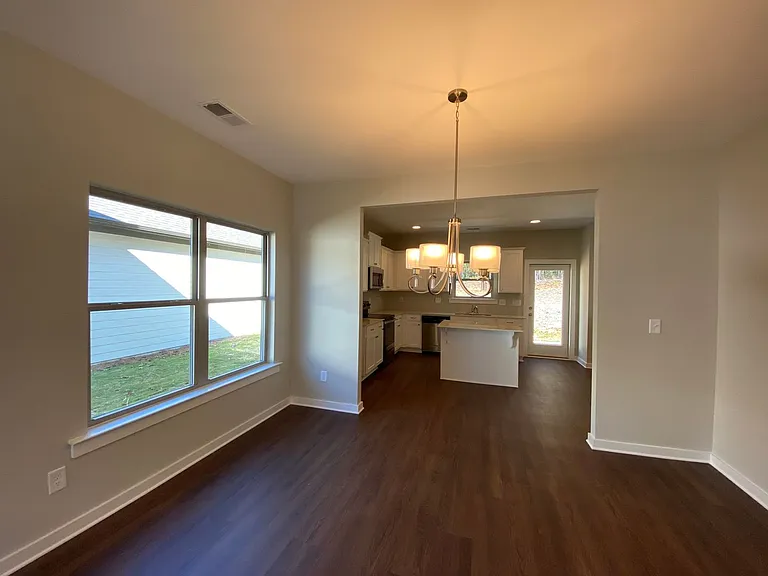 7937 Saint James Dr — Photo 10