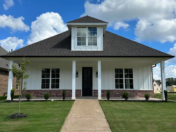 3454 Hatton Dr, Nesbit, MS 38651