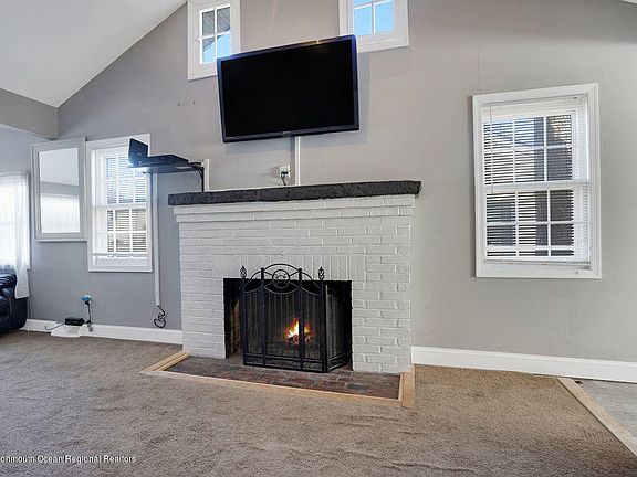 3rd image of 406 Morris Blvd