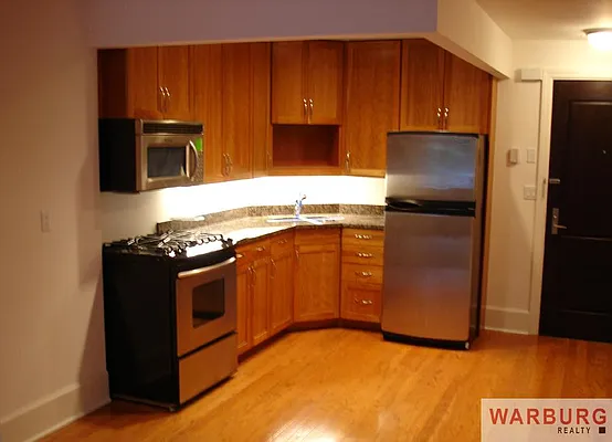 Rented by Warburg | media 10