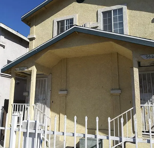 9614 S Main St — Photo 1