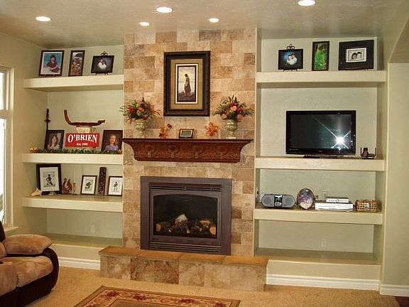 2nd image of 8955 N Pine Hollow Dr