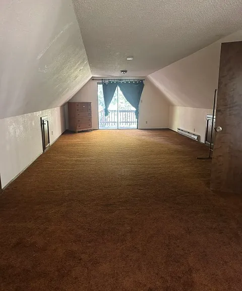 VERY LARGE BEDROOM