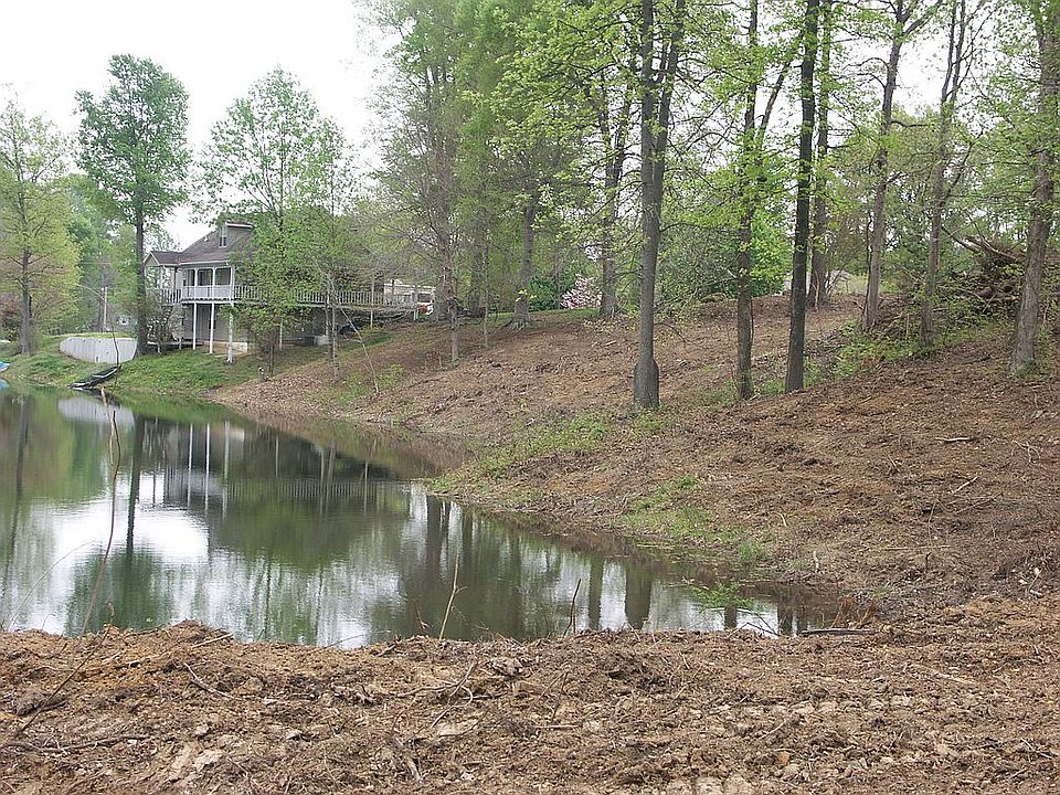 1st image of Elm Ln