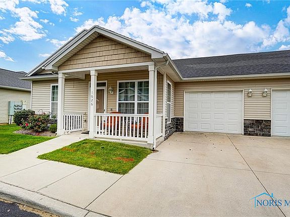 3rd image of 1626 Brooklynn Park E