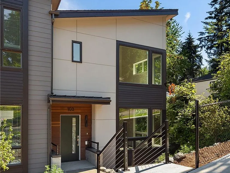18115 65th Ave NE #103 — Photo 2