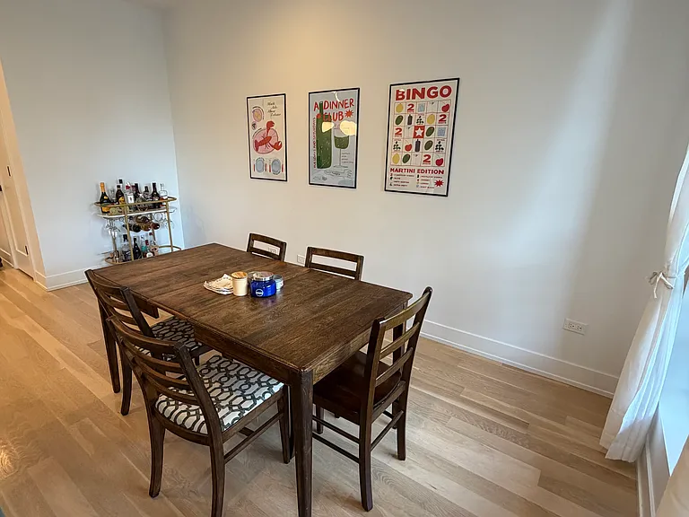 1238 N Bosworth Ave #201 — Photo 5