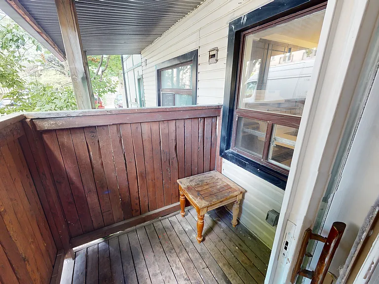 221 Bathurst St #4 — Photo 16