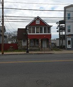 1st image of 2310 Barnum Ave #1