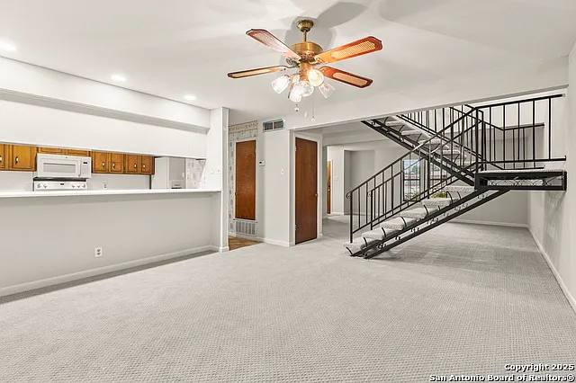 162 Amistad Blvd — Photo 3