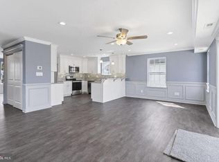 802 6th Ave, Croydon, PA 19021