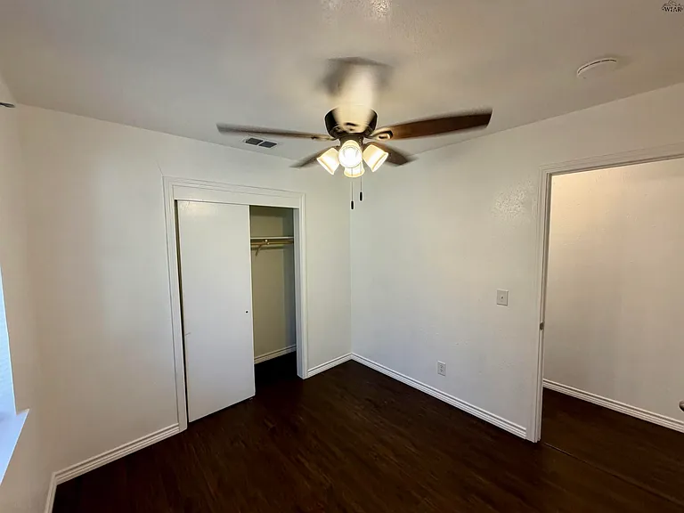 4617 Langford Ln — Photo 11