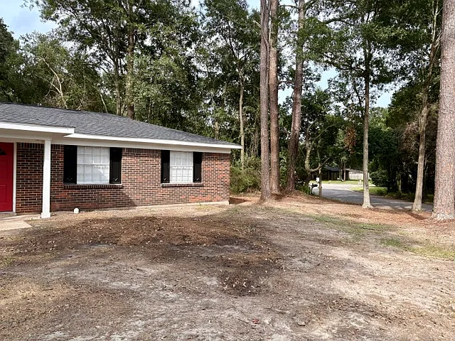 1611 Cortez Dr — Photo 5