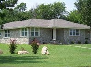 539 W Parkway St, Ada, OK 74820