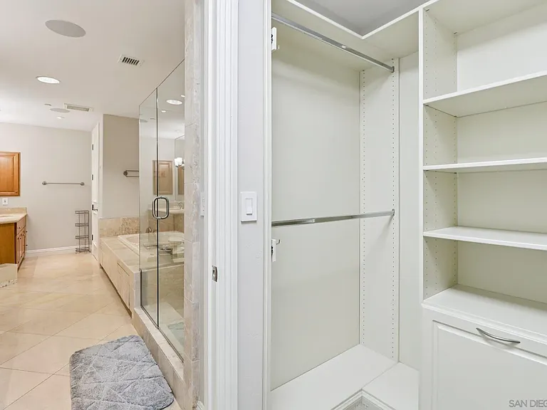464 Prospect St #101 — Photo 30