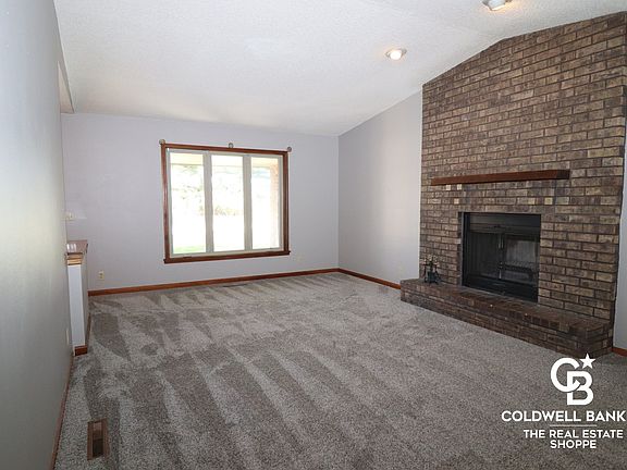 5th image of 2711 N Koster St