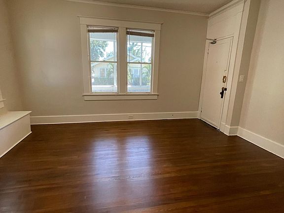 4th image of 816 2nd St N #1