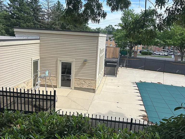 6310 Hil Mar Dr #9-3 — Photo 2